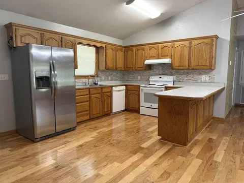 Kitchen - 108 Rock St, Marshall, AR 72650 photo 1 of 1