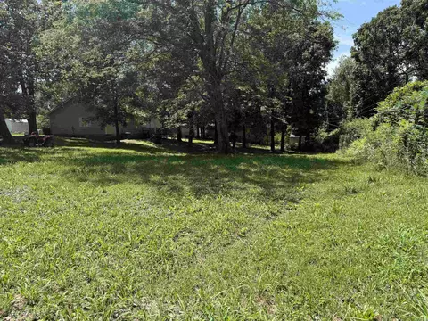 Exterior - 108 Rock St, Marshall, AR 72650 photo 5 of 10