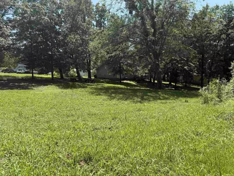 Exterior - 108 Rock St, Marshall, AR 72650 photo 6 of 10