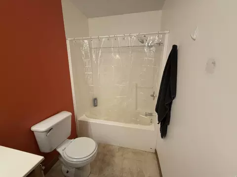 Bath - 108 Rock St, Marshall, AR 72650 photo 5 of 5