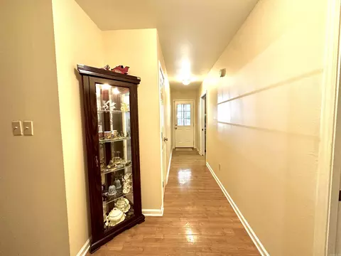 Entry Way - 6823 Nevins Rd, Pine Bluff, AR 71603 photo 2 of 3