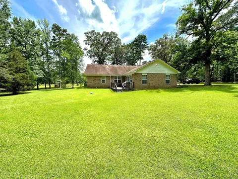 Exterior - 6823 Nevins Rd, Pine Bluff, AR 71603 photo 6 of 9
