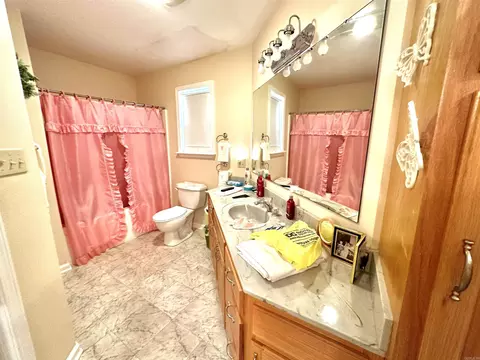 Bath - 6823 Nevins Rd, Pine Bluff, AR 71603 photo 1 of 3