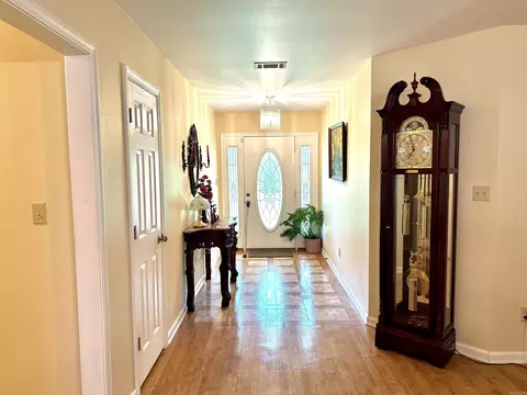 Entry Way - 6823 Nevins Rd, Pine Bluff, AR 71603 photo 1 of 3