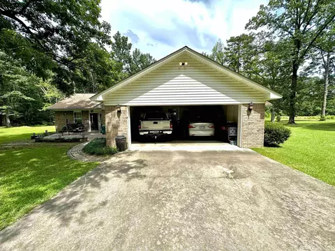 Exterior - 6823 Nevins Rd, Pine Bluff, AR 71603 photo 8 of 9
