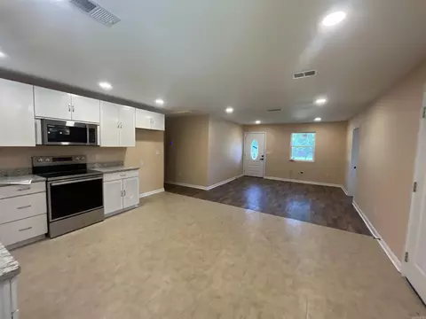 1806 E Sullenberger St, Malvern, AR 72104 photo 5