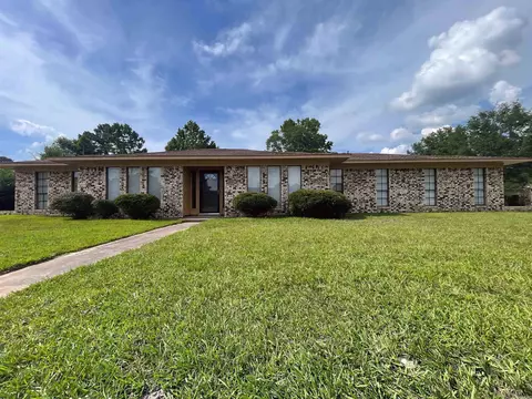 6801 Ozark Dr, Pine Bluff, AR 71603 photo 2