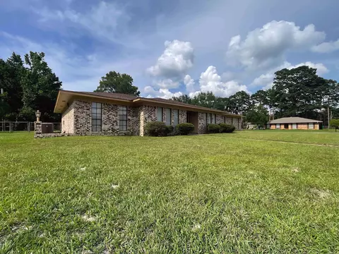 6801 Ozark Dr, Pine Bluff, AR 71603 photo 3