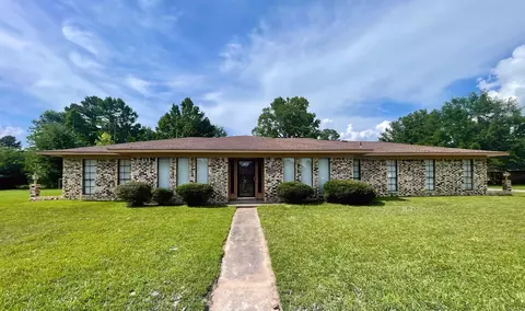 6801 Ozark Dr, Pine Bluff, AR 71603 photo 1