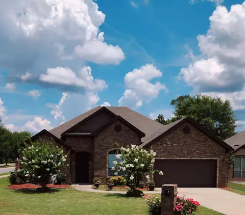 140 Bentley Cir, Little Rock, AR 72210