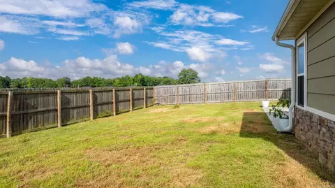Exterior - 4321 Sloan Dr, Alexander, AR 72002 photo 8 of 10