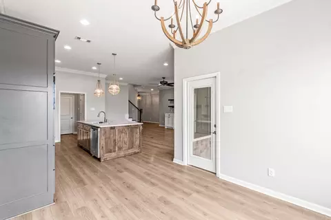 Entry Way - 4321 Sloan Dr, Alexander, AR 72002 photo 4 of 5