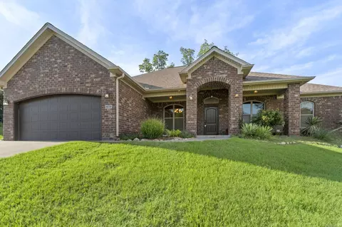 18720 Lochridge Dr, Little Rock, AR 72210