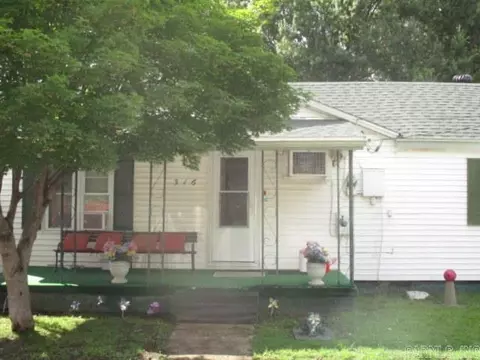 316 Bellvue St, Steele, MO 63877 photo 2