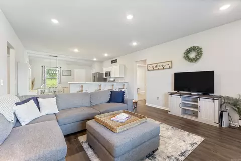 1040 Gallery Dr, Conway, AR 72032 photo 8