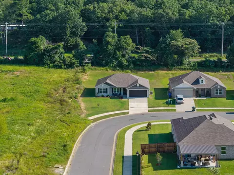 1040 Gallery Dr, Conway, AR 72032 photo 3
