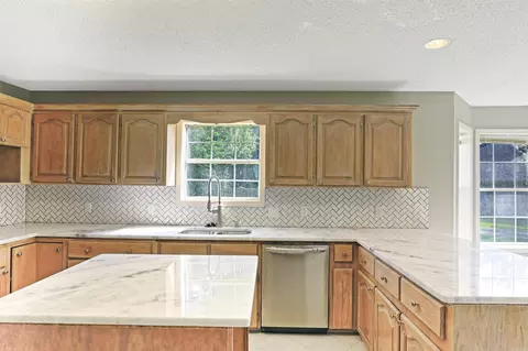 Kitchen - 1900 Andy Cv, White Hall, AR 71602 photo 1 of 2