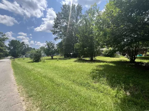303 Washington, Ward, AR 72176 photo 3
