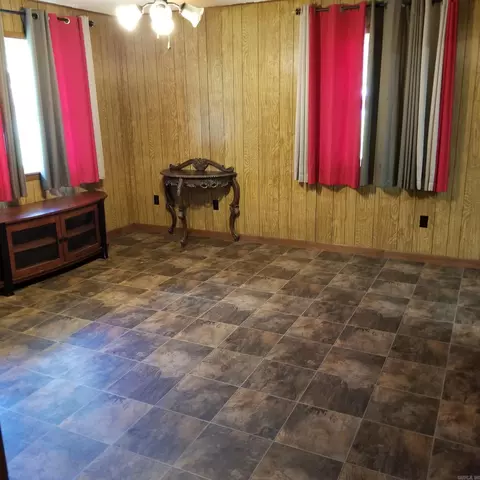 1305 Bayer St, Malvern, AR 72104 photo 6