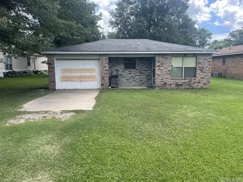 516 S Hickory St, Humphrey, AR 72073