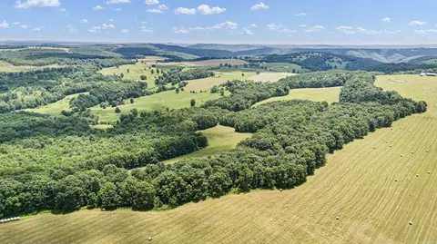 Ar 254 Highway, Leslie, AR 72645