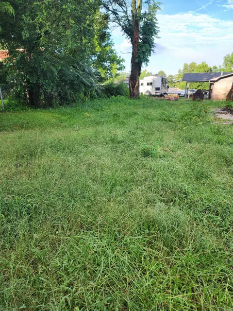 1101 S Tenth St, Mena, AR 71953 photo 2