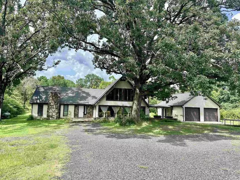 4042 Hwy 8 W, Mena, AR 71953