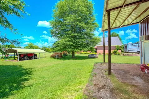 Exterior - 1030 El Dorado Rd, Benton, AR 72019 photo 4 of 10