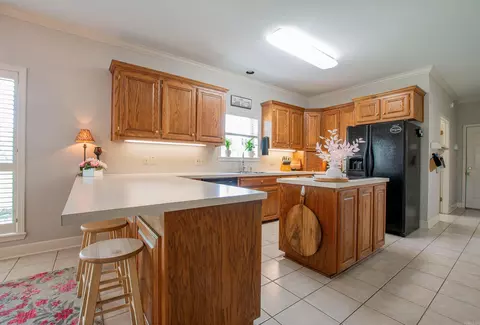 Kitchen - 1030 El Dorado Rd, Benton, AR 72019 photo 2 of 6