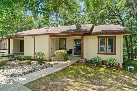 28 Lindsay Ln, Hot Springs Village, AR 71909