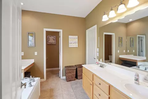 Bath - 1700 Hosta, Conway, AR 72034 photo 2 of 4