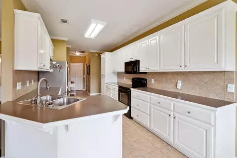 Kitchen - 1700 Hosta, Conway, AR 72034 photo 1 of 2