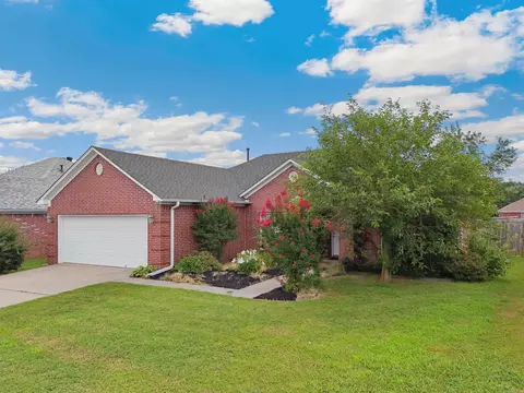 Exterior - 1700 Hosta, Conway, AR 72034 photo 2 of 5