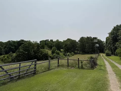 925 Uphill Ln, Marshall, AR 72650 photo 2