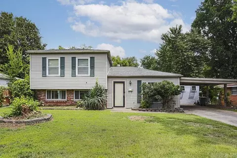 8806 Mayflower Rd, Little Rock, AR 72205