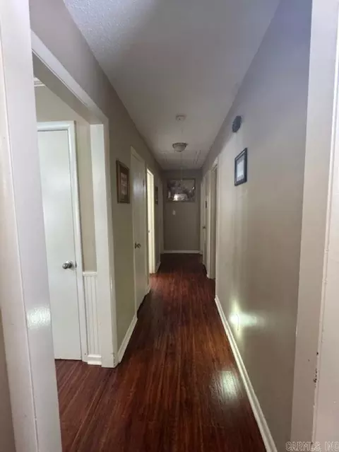 Entry Way - 521 E 8th St, Lonoke, AR 72086 photo 1 of 1