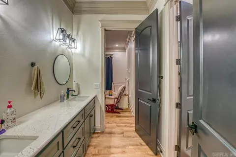 Entry Way - 110 Buchanan Dr, Mountain View, AR 72560 photo 1 of 2