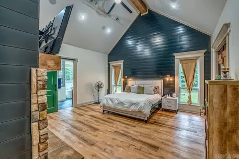 Bedroom - 110 Buchanan Dr, Mountain View, AR 72560 photo 1 of 2