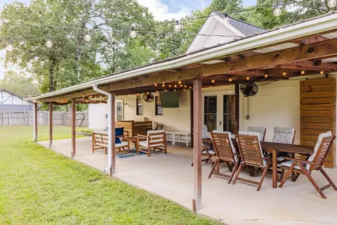 Exterior - 2501 Brookwood, Benton, AR 72015 photo 9 of 16
