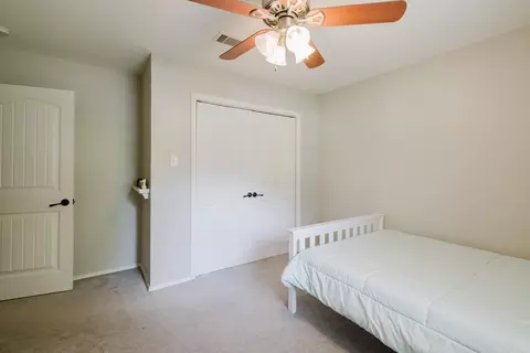 Bedroom - 2501 Brookwood, Benton, AR 72015 photo 4 of 6