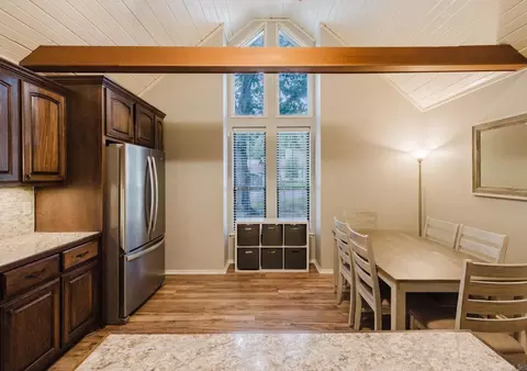 Dining - 2501 Brookwood, Benton, AR 72015 photo 1 of 2