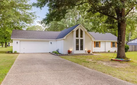 Exterior - 2501 Brookwood, Benton, AR 72015 photo 2 of 16