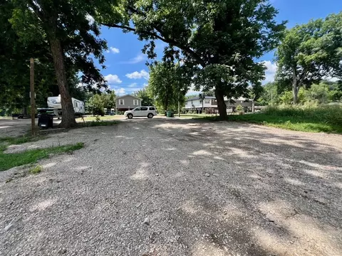 6 E Valley Dr, Hardy, AR 72542 photo 2