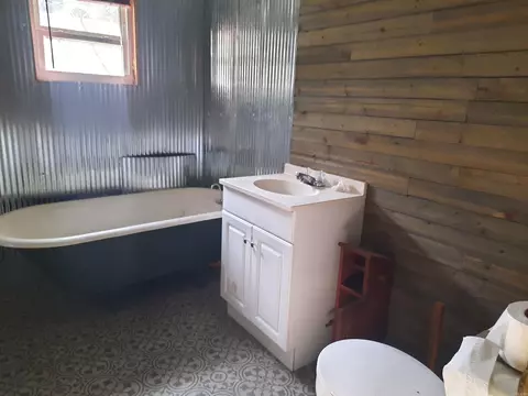 Bath - 400 Wolfking Rd, Mountain View, AR 72560 photo 2 of 2