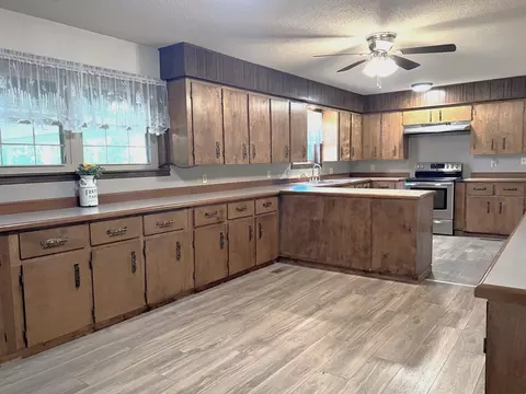 1112 Maple Dr, Mountain View, AR 72560 photo 9