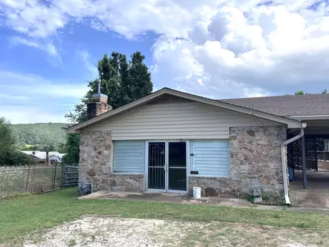 1112 Maple Dr, Mountain View, AR 72560 photo 3