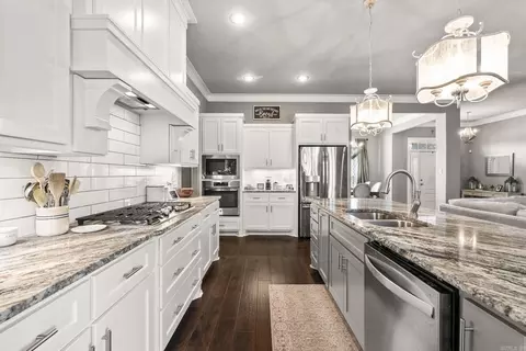 Kitchen - 1885 Mullberry Dr, Conway, AR 72034 photo 2 of 4