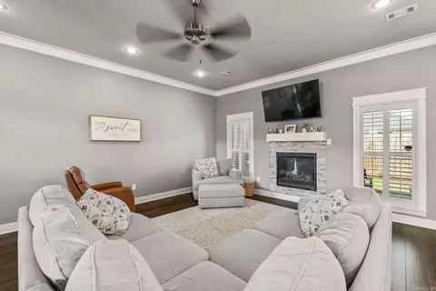 Living - 1885 Mullberry Dr, Conway, AR 72034 photo 2 of 2