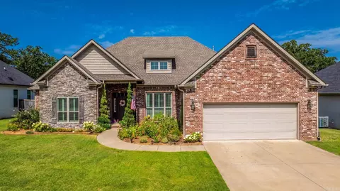 Exterior - 1885 Mullberry Dr, Conway, AR 72034 photo 3 of 10