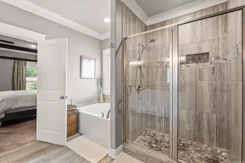 Bath - 1885 Mullberry Dr, Conway, AR 72034 photo 1 of 7